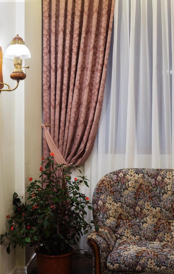 Casta Diva Hotel コルチャ エクステリア 写真