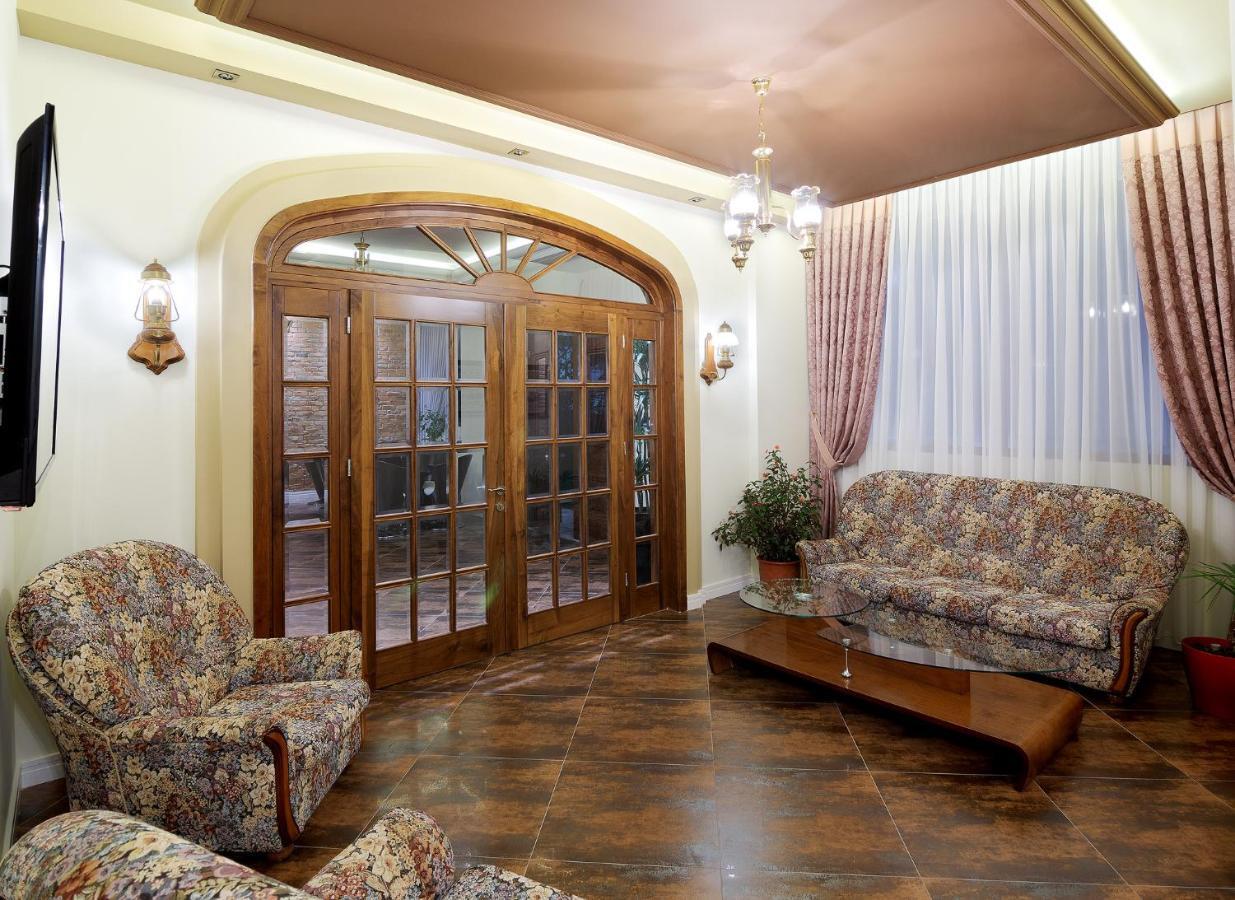 Casta Diva Hotel コルチャ エクステリア 写真